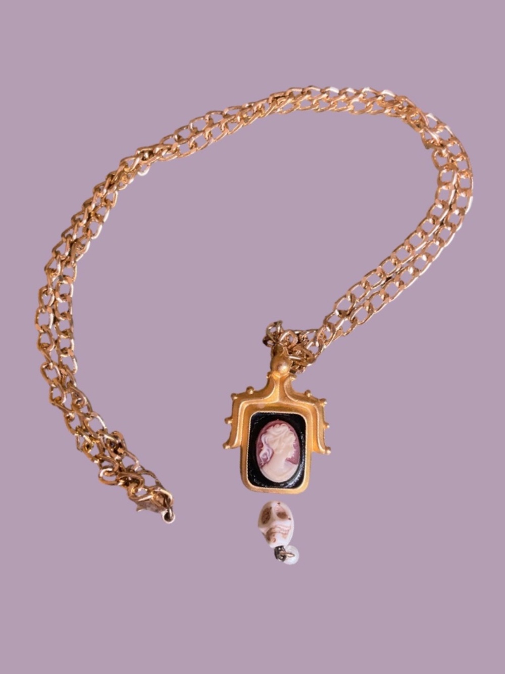 Cameo, Skull and Pearl Necklace